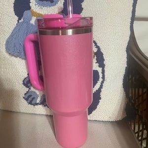 🌷 New Winter Pink Stanley x Starbucks 40oz🌷